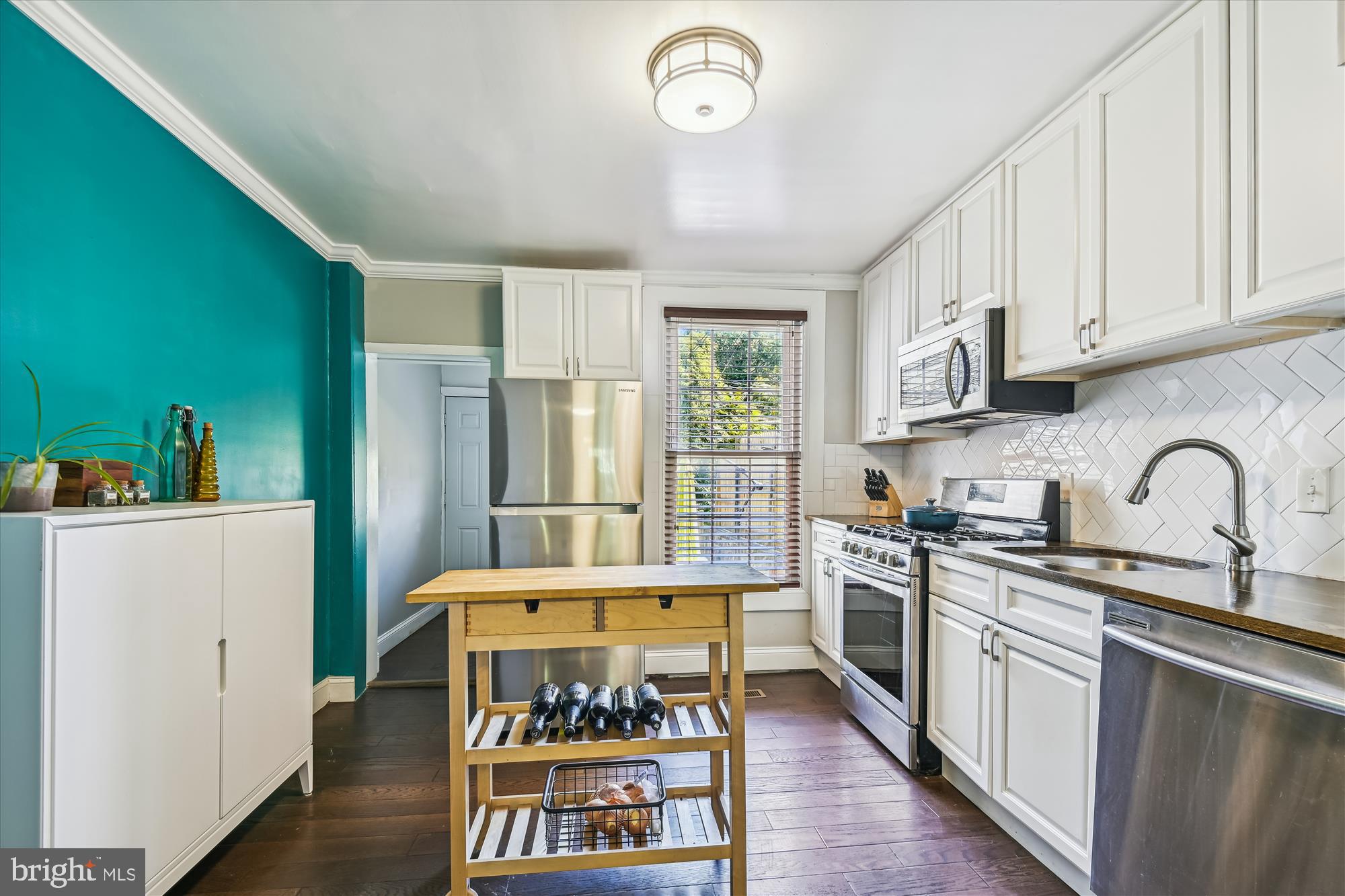 WASHINGTON VILLAGE - Residential