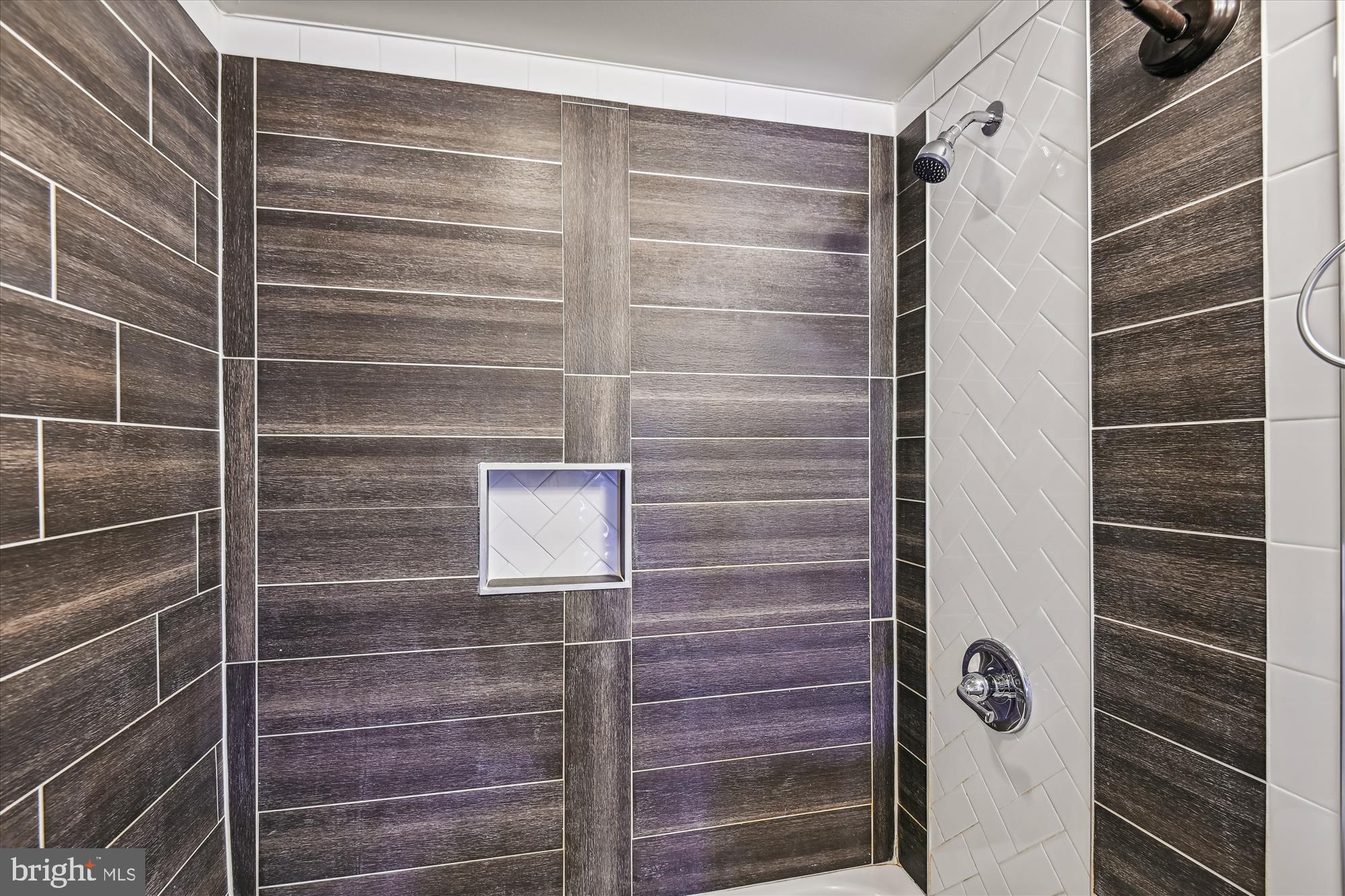 WASHINGTON VILLAGE - Residential