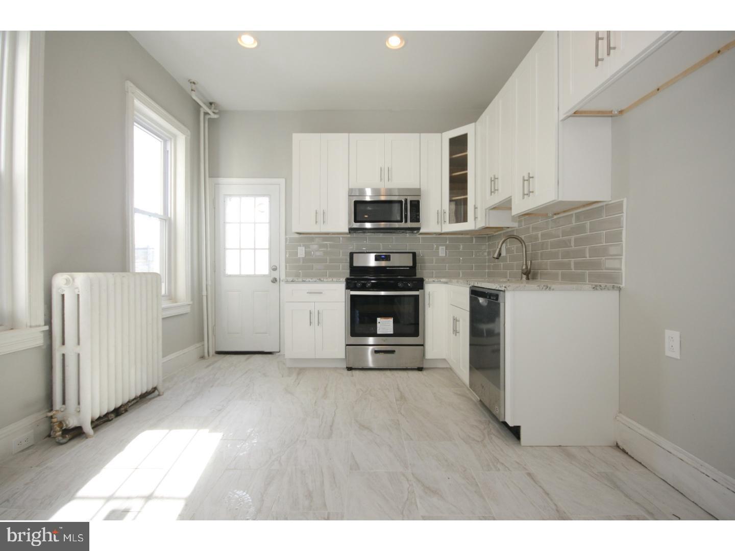 BRIDESBURG - Residential