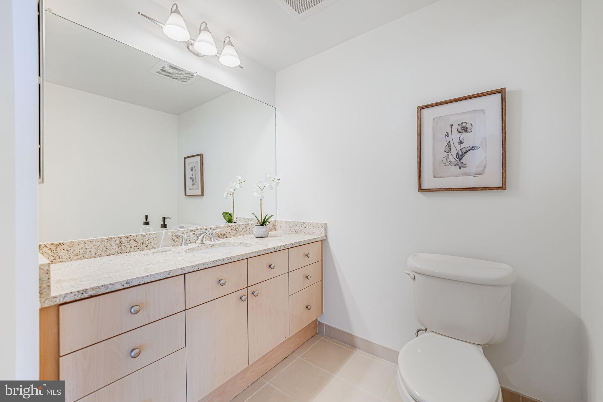 MIDTOWN AT RESTON TOWN CENTER - Residential