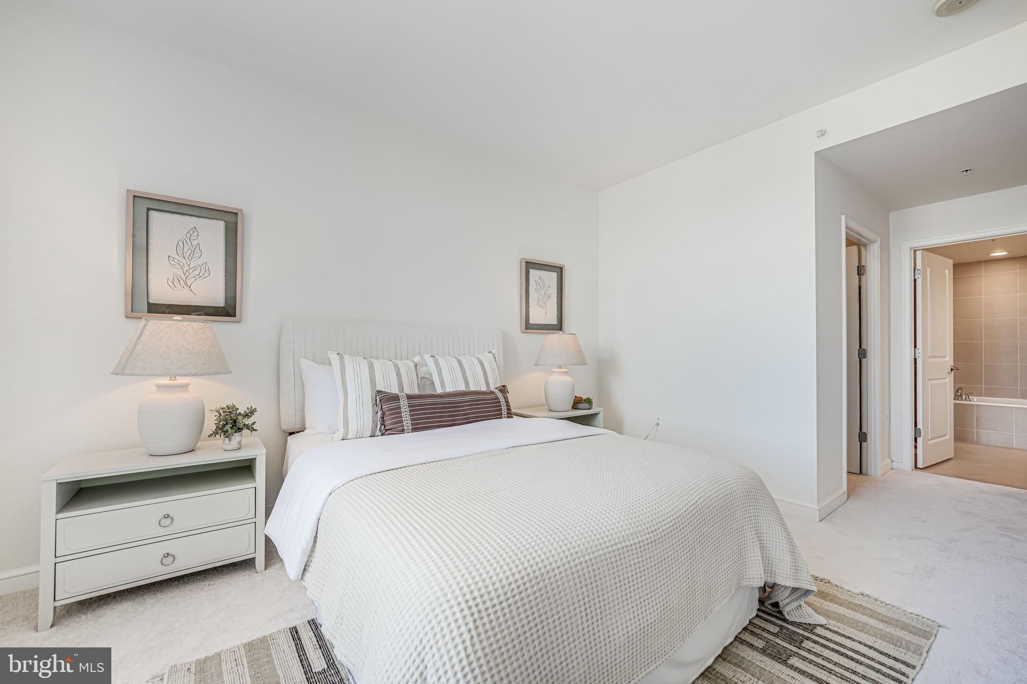 MIDTOWN AT RESTON TOWN CENTER - Residential