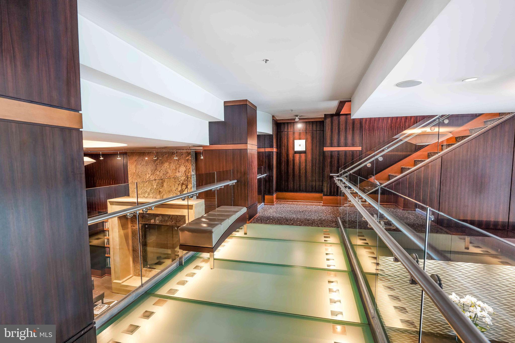 MIDTOWN AT RESTON TOWN CENTER - Residential