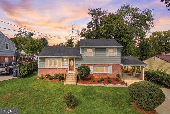 7518 DOVER LN, LANHAM, MD 20706 - Image 687545ac4916a7467e88c7b3e4e2e567/1831462425