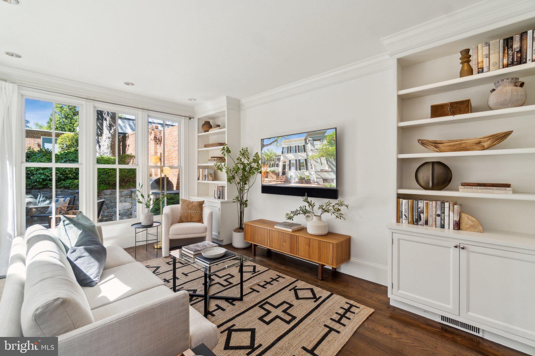 GEORGETOWN - Residential