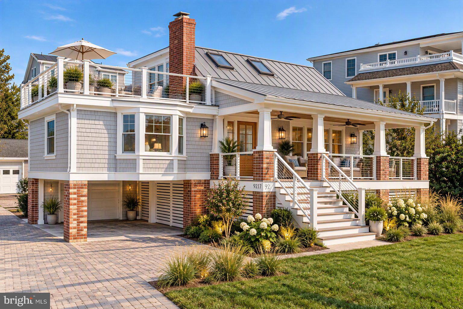 327 W 16TH STREET W