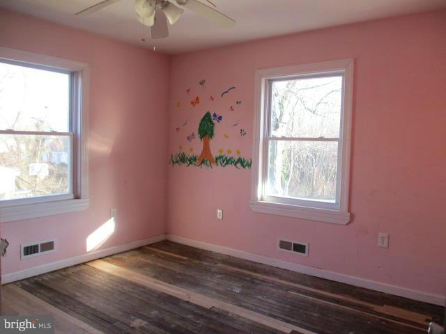 PARKVILLE - Residential