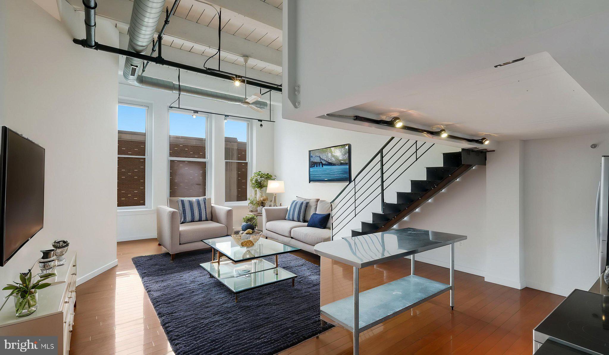 CHINATOWN - Residential Lease