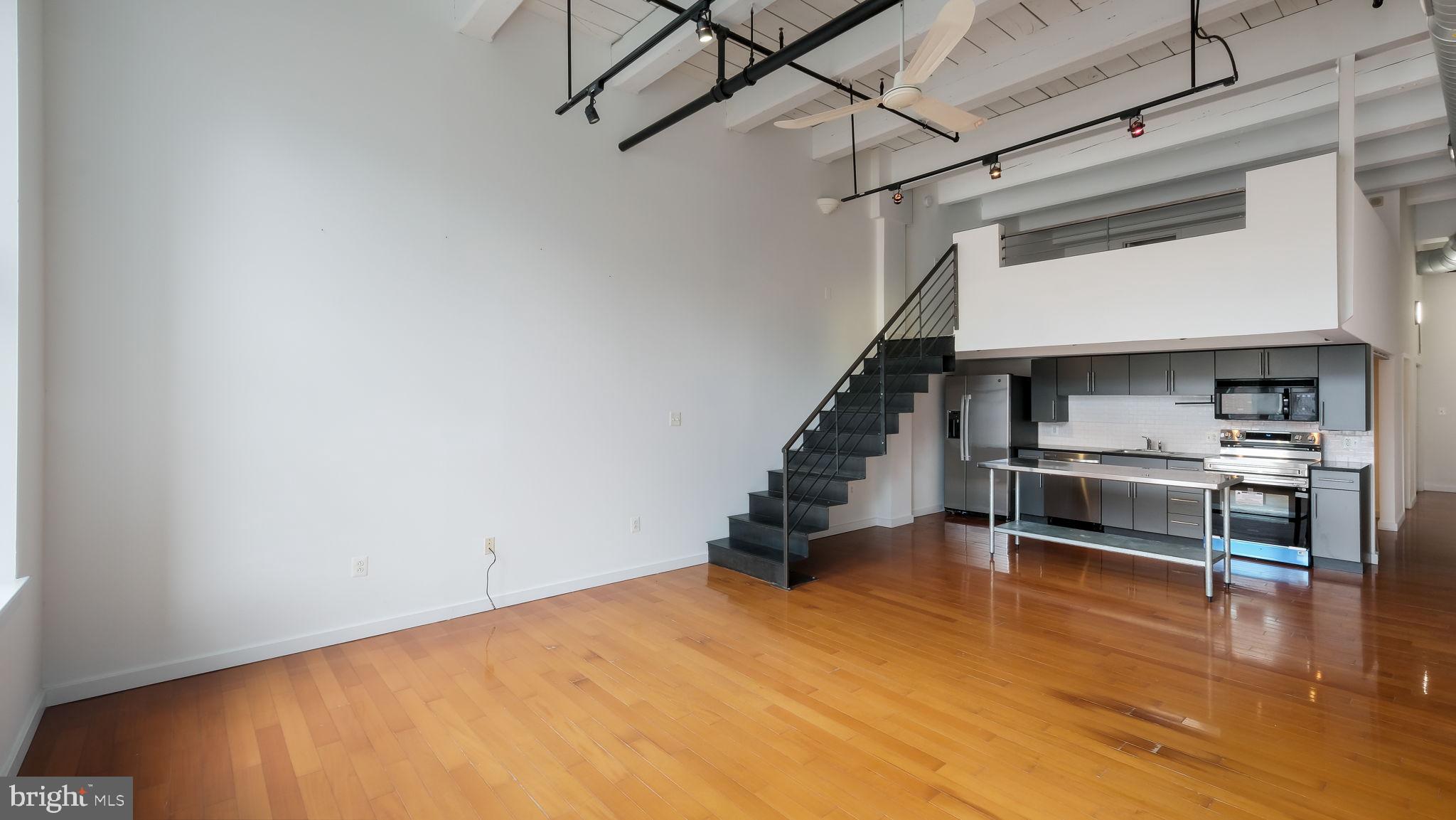 CHINATOWN - Residential Lease