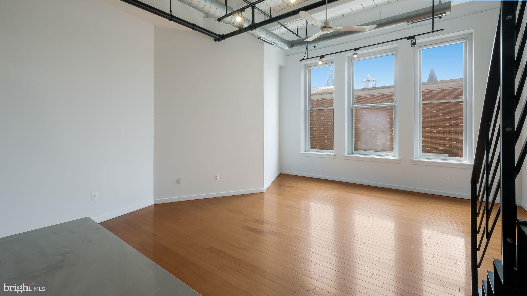 CHINATOWN - Residential Lease