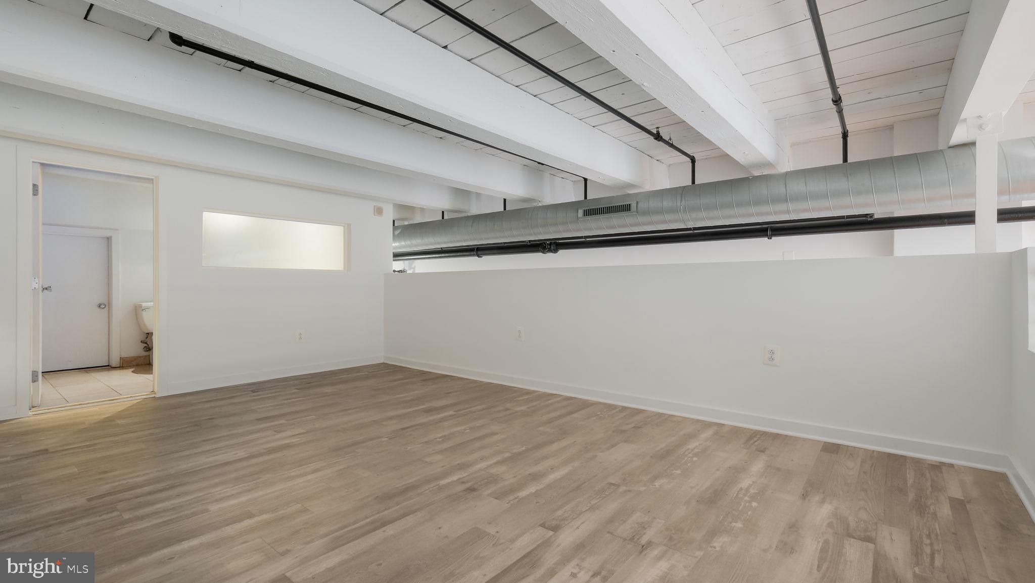 CHINATOWN - Residential Lease