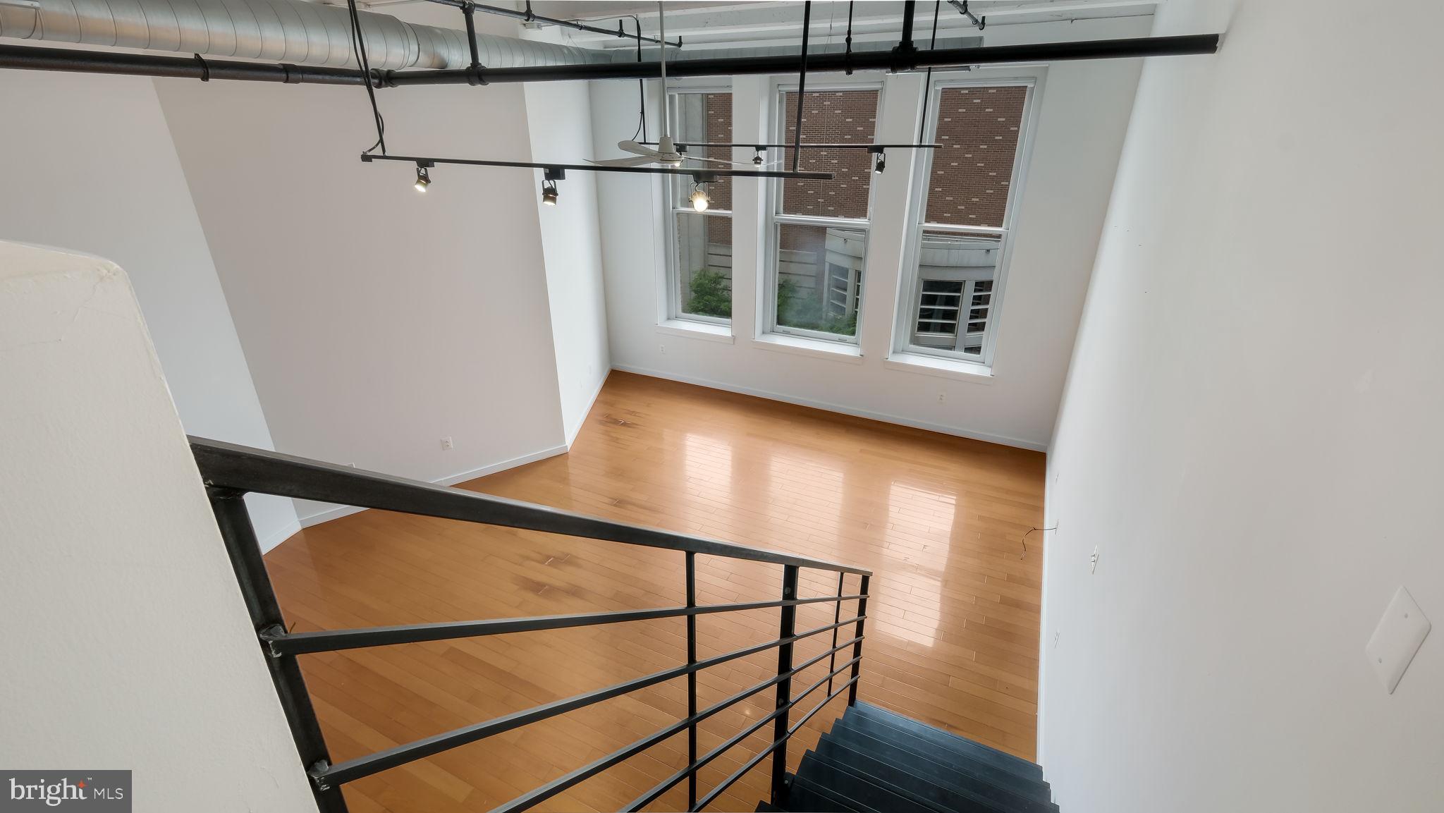 CHINATOWN - Residential Lease