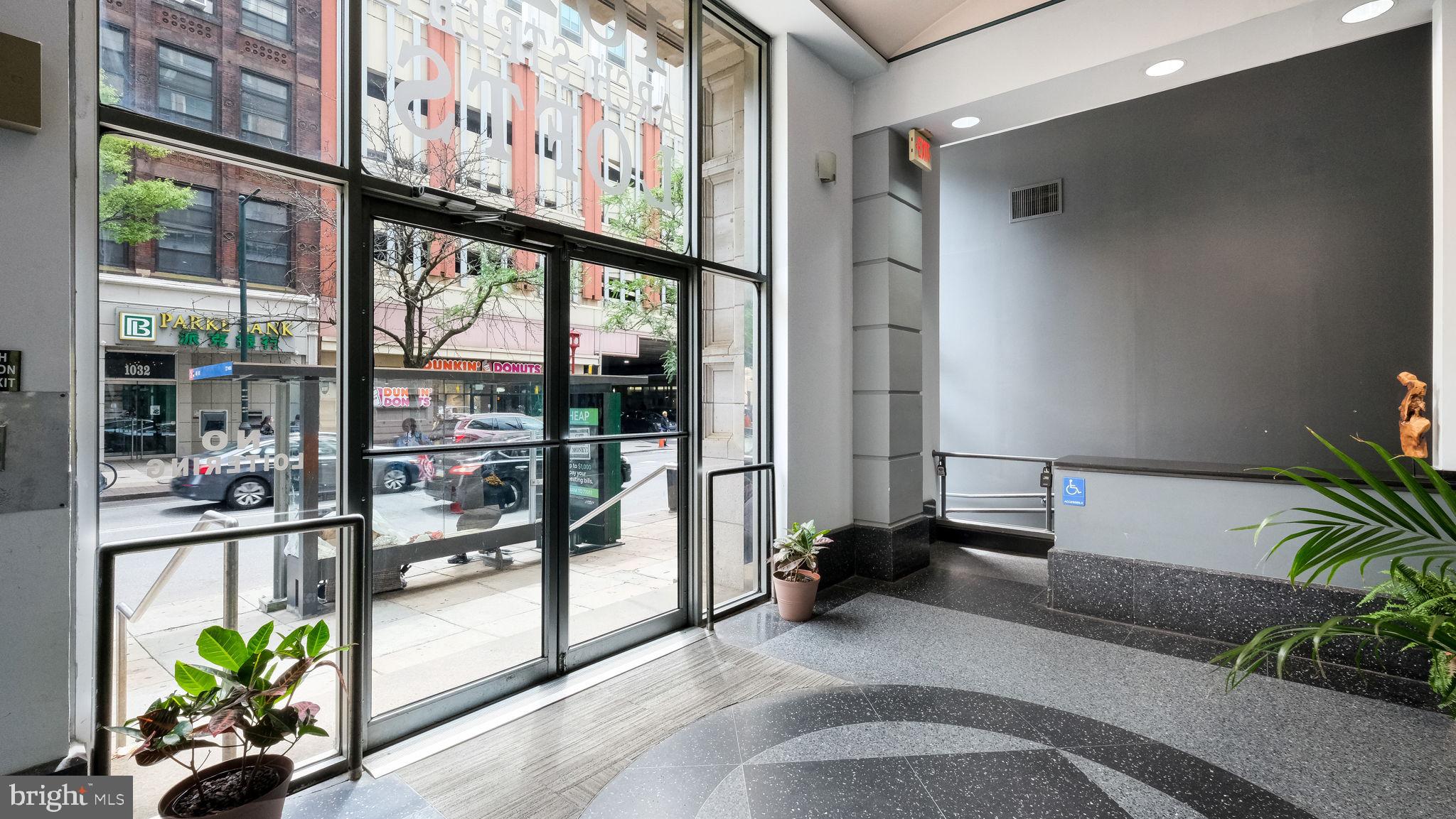 CHINATOWN - Residential Lease