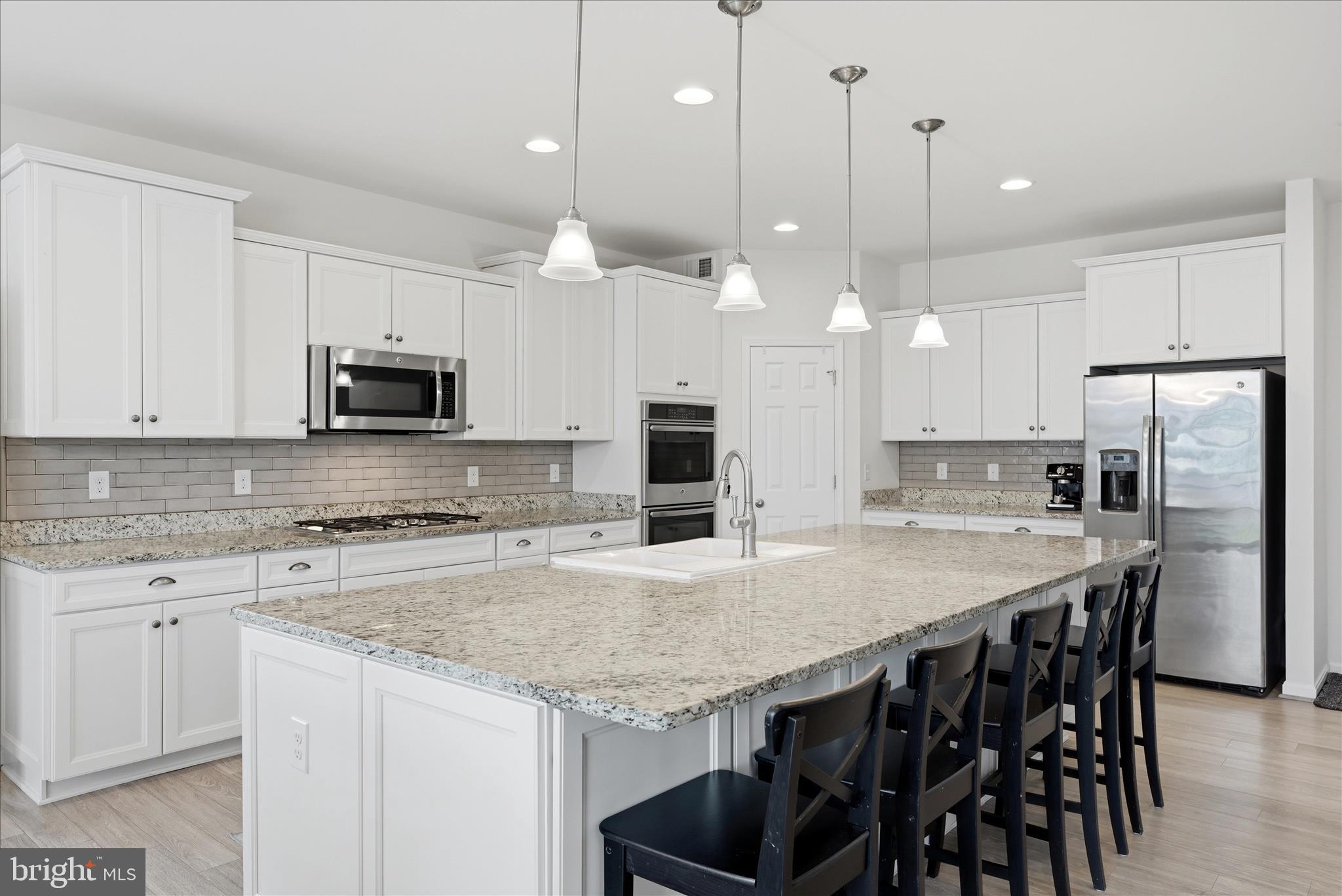 CANTER ESTATES - Residential