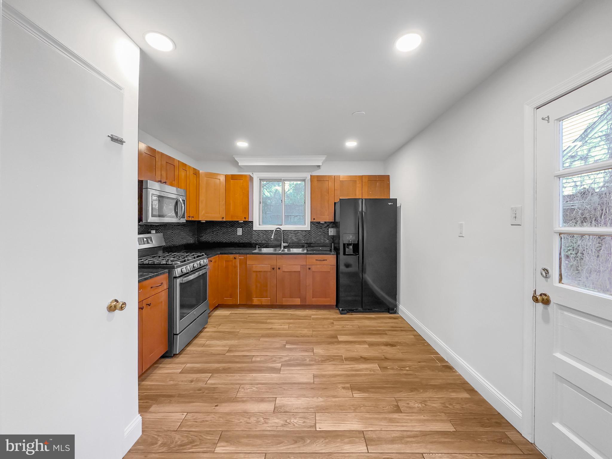 CORAL HILLS - Residential