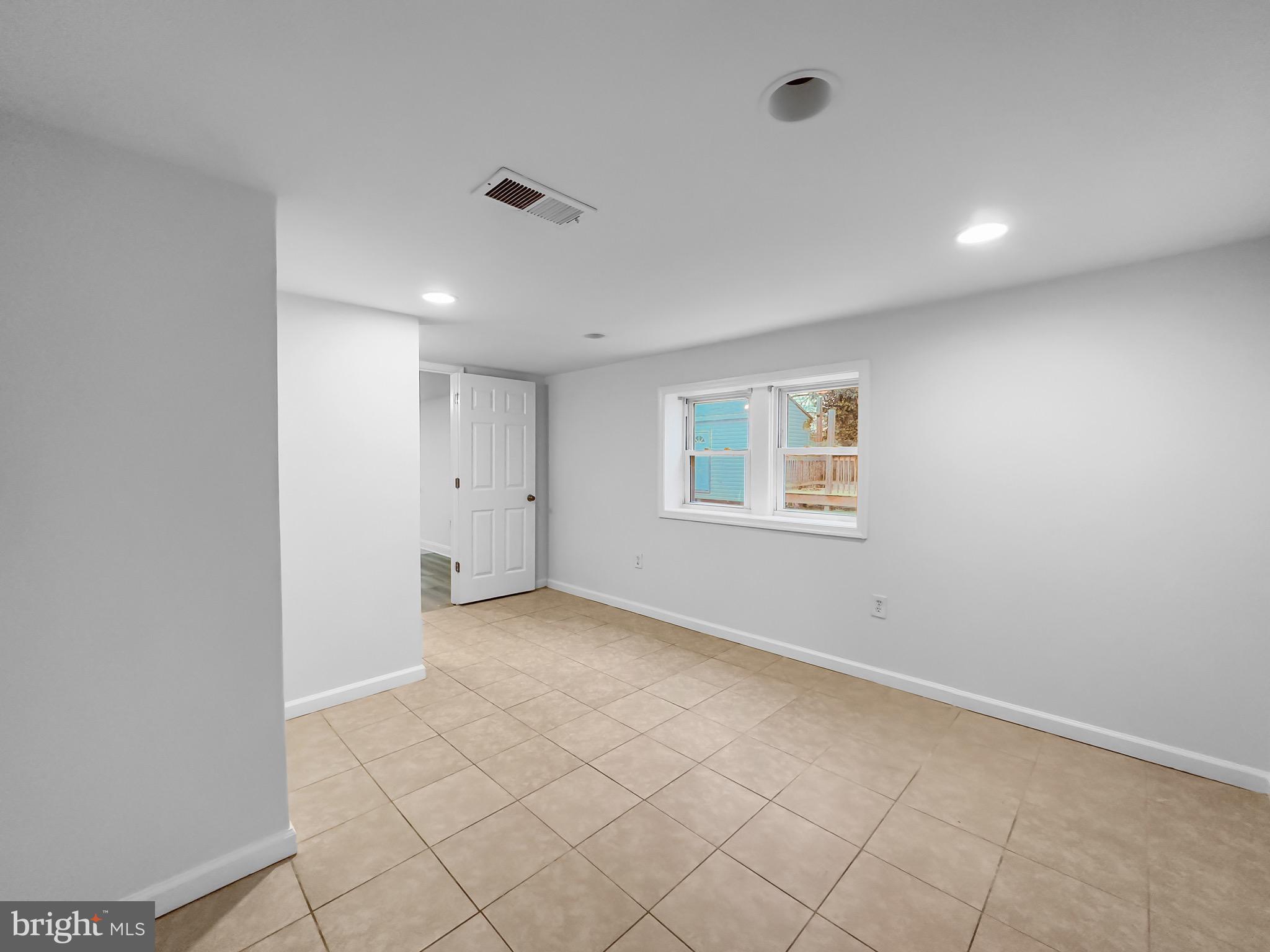 CORAL HILLS - Residential