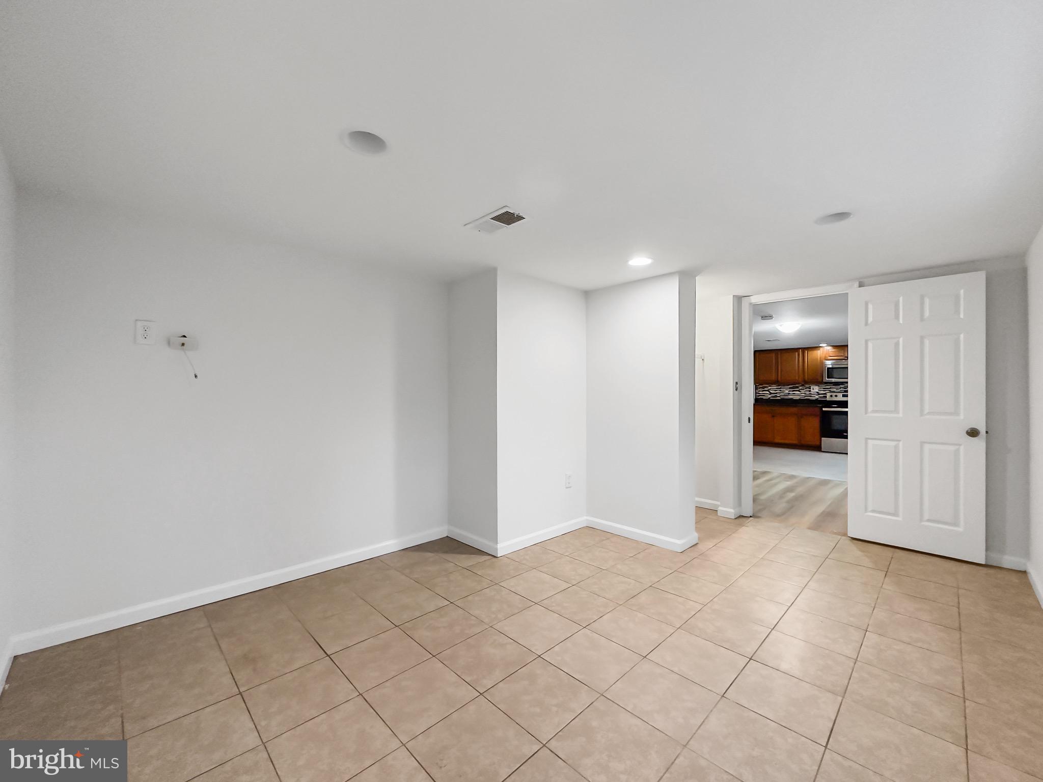 CORAL HILLS - Residential