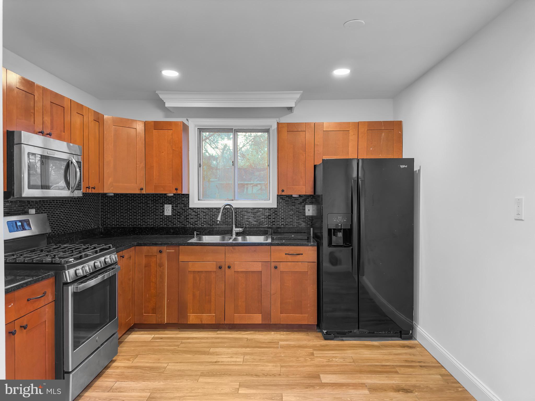 CORAL HILLS - Residential