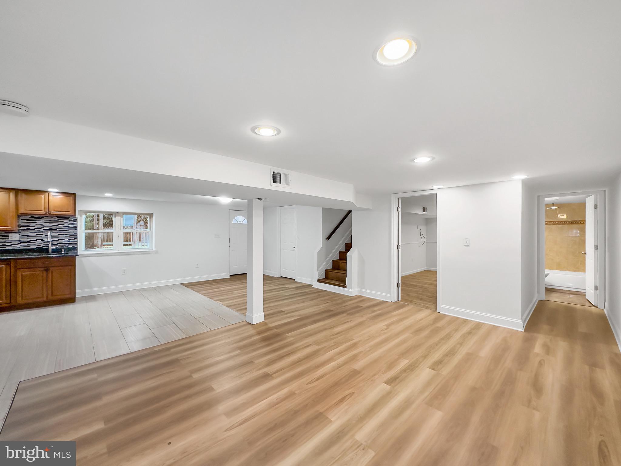 CORAL HILLS - Residential