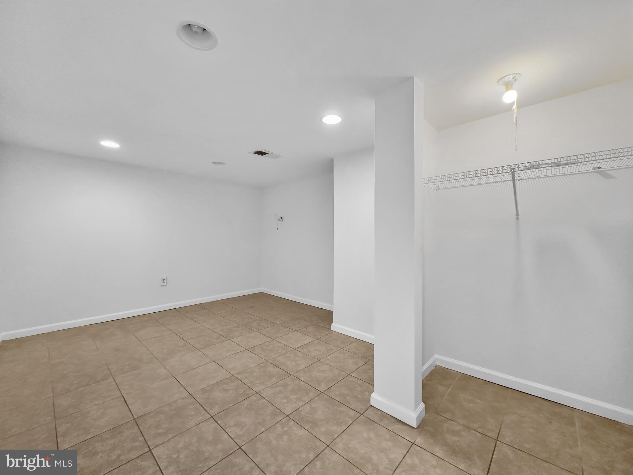 CORAL HILLS - Residential