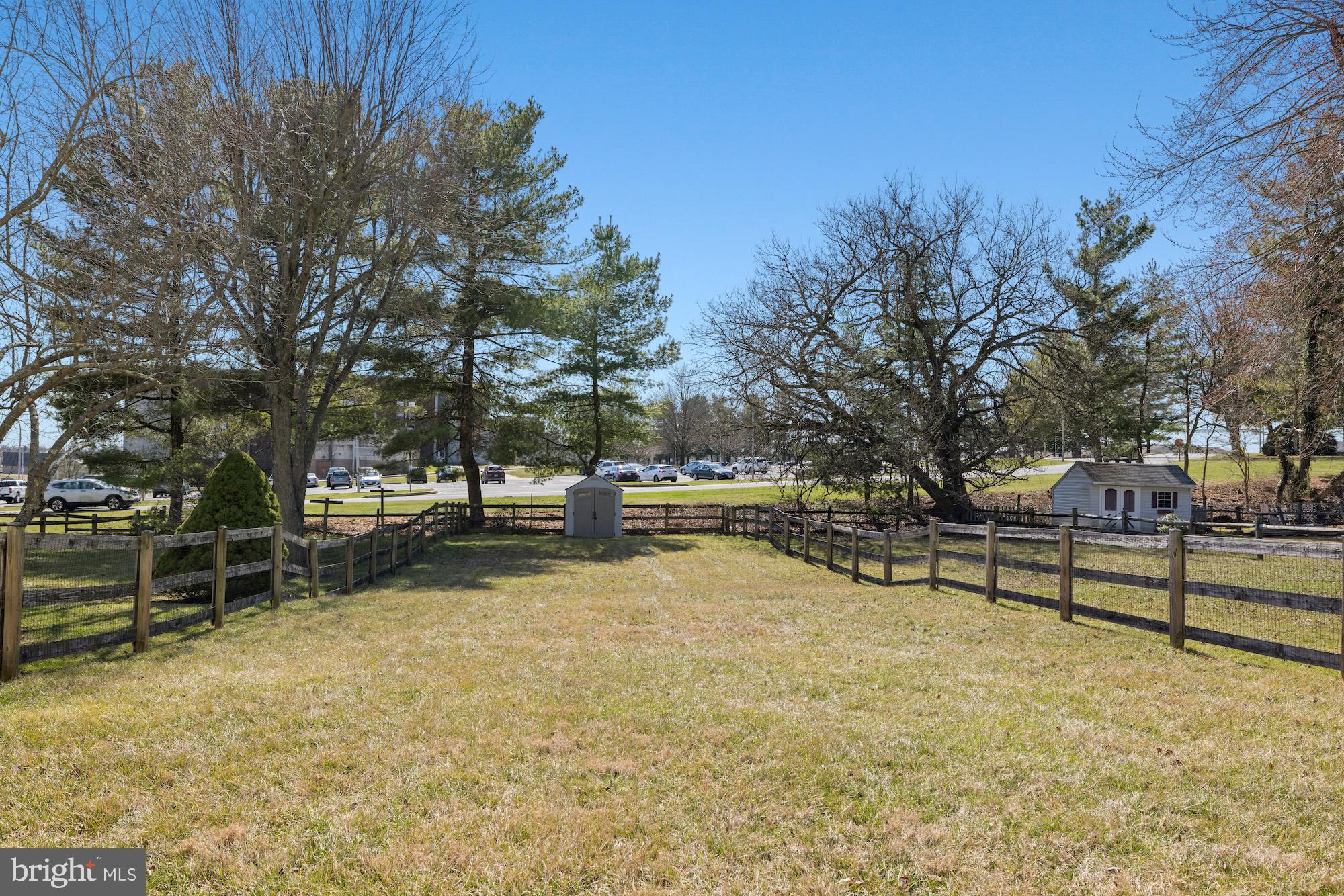 WASHINGTON SQUARE - Residential