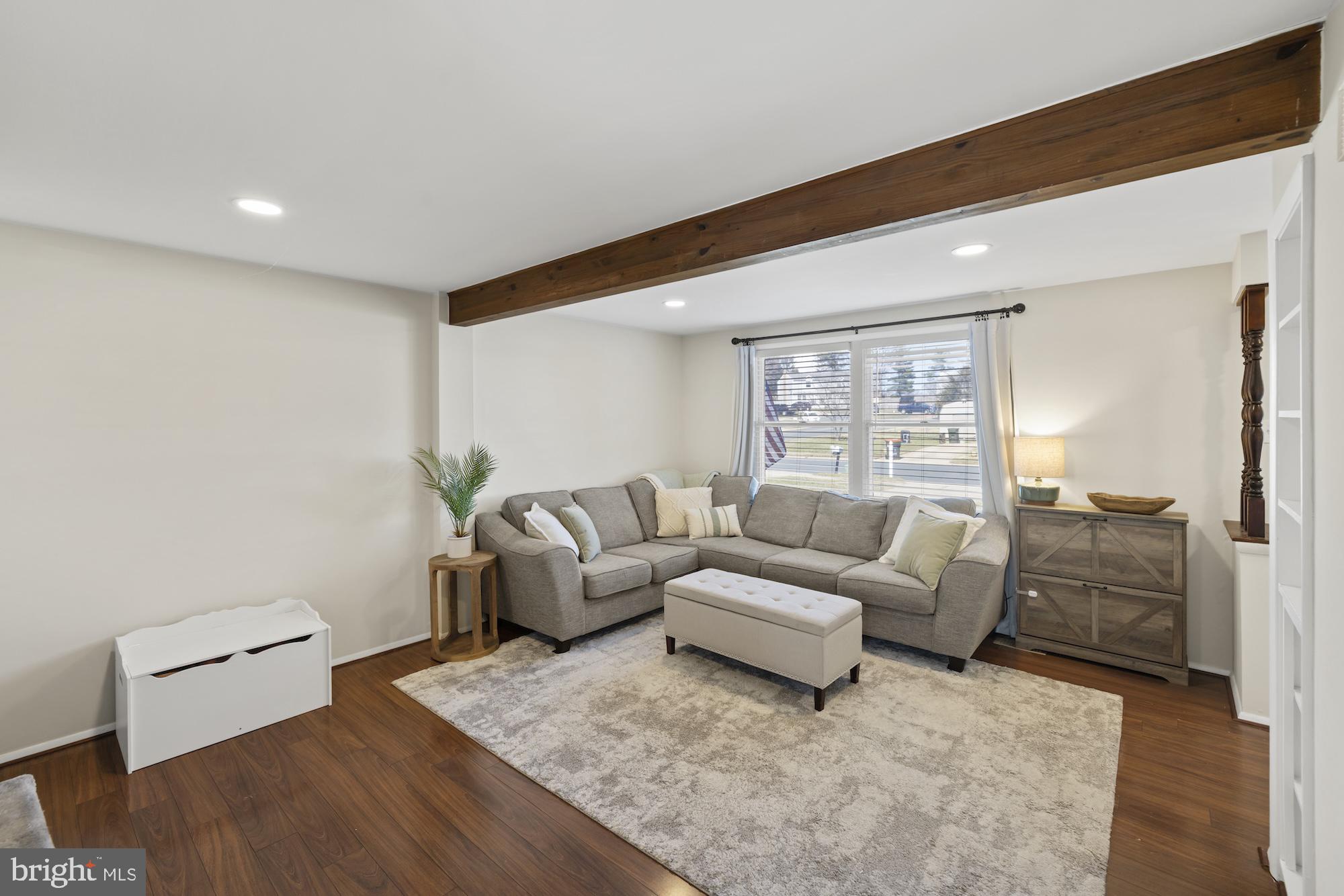 WASHINGTON SQUARE - Residential