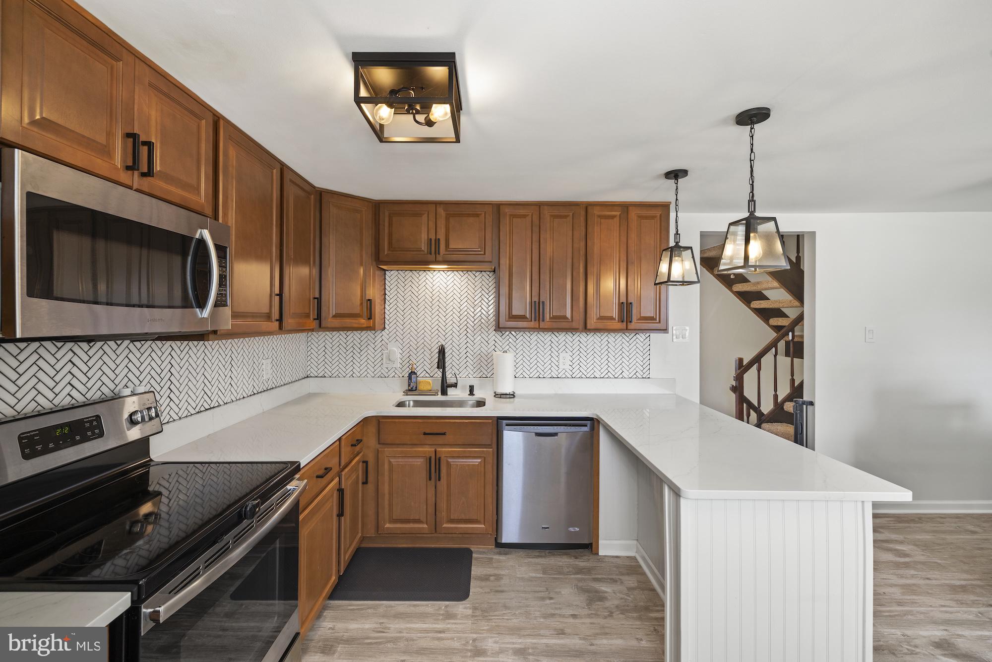 WASHINGTON SQUARE - Residential