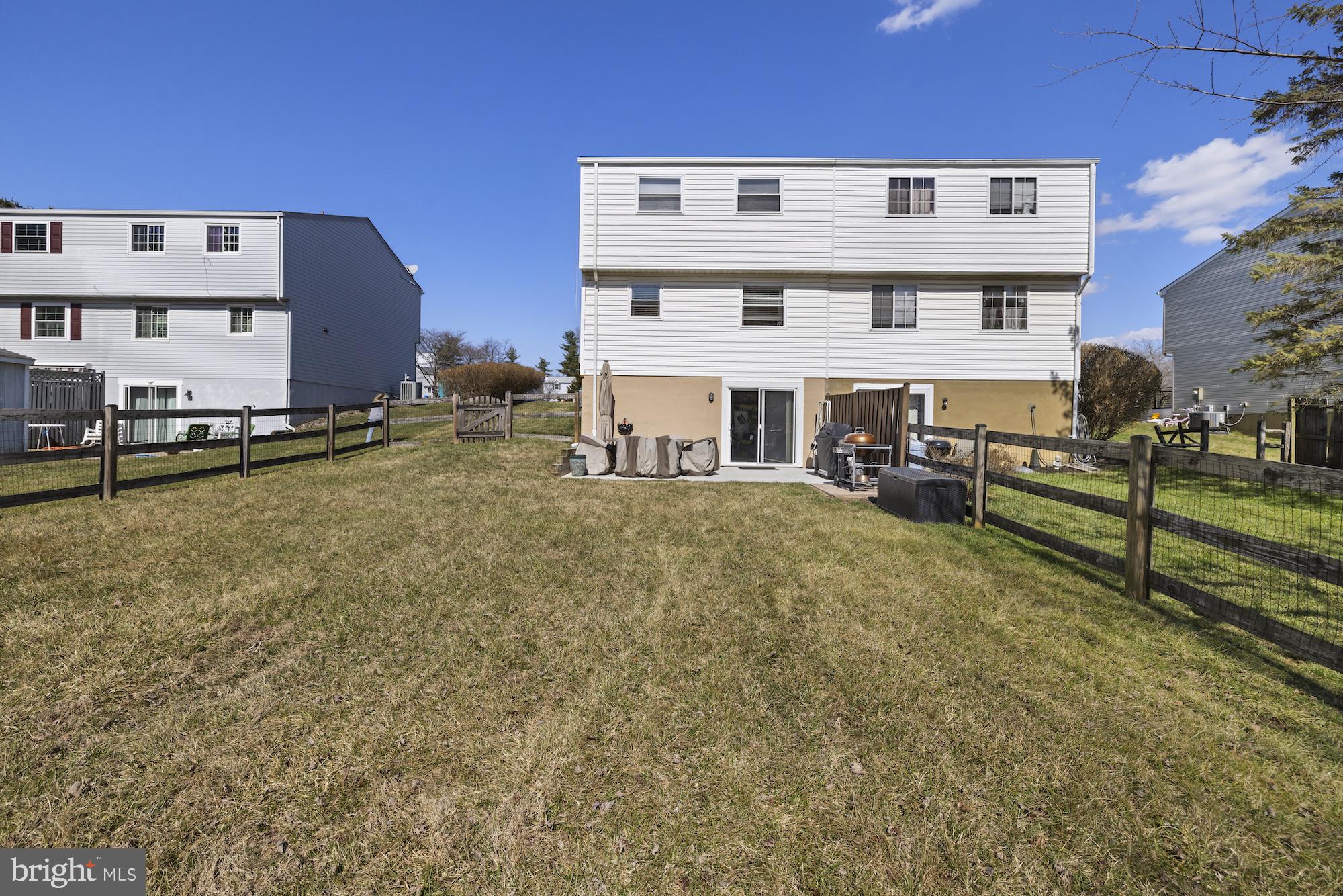 WASHINGTON SQUARE - Residential