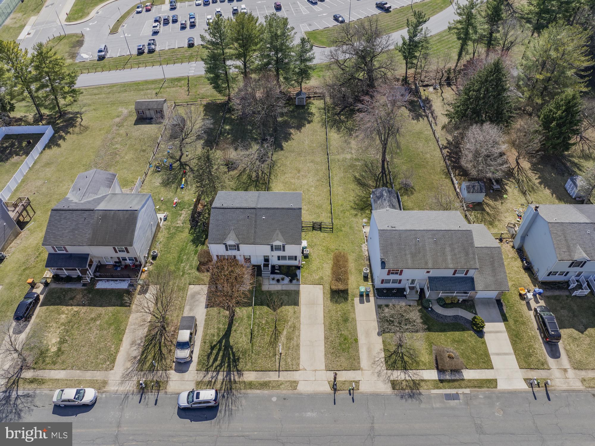 WASHINGTON SQUARE - Residential