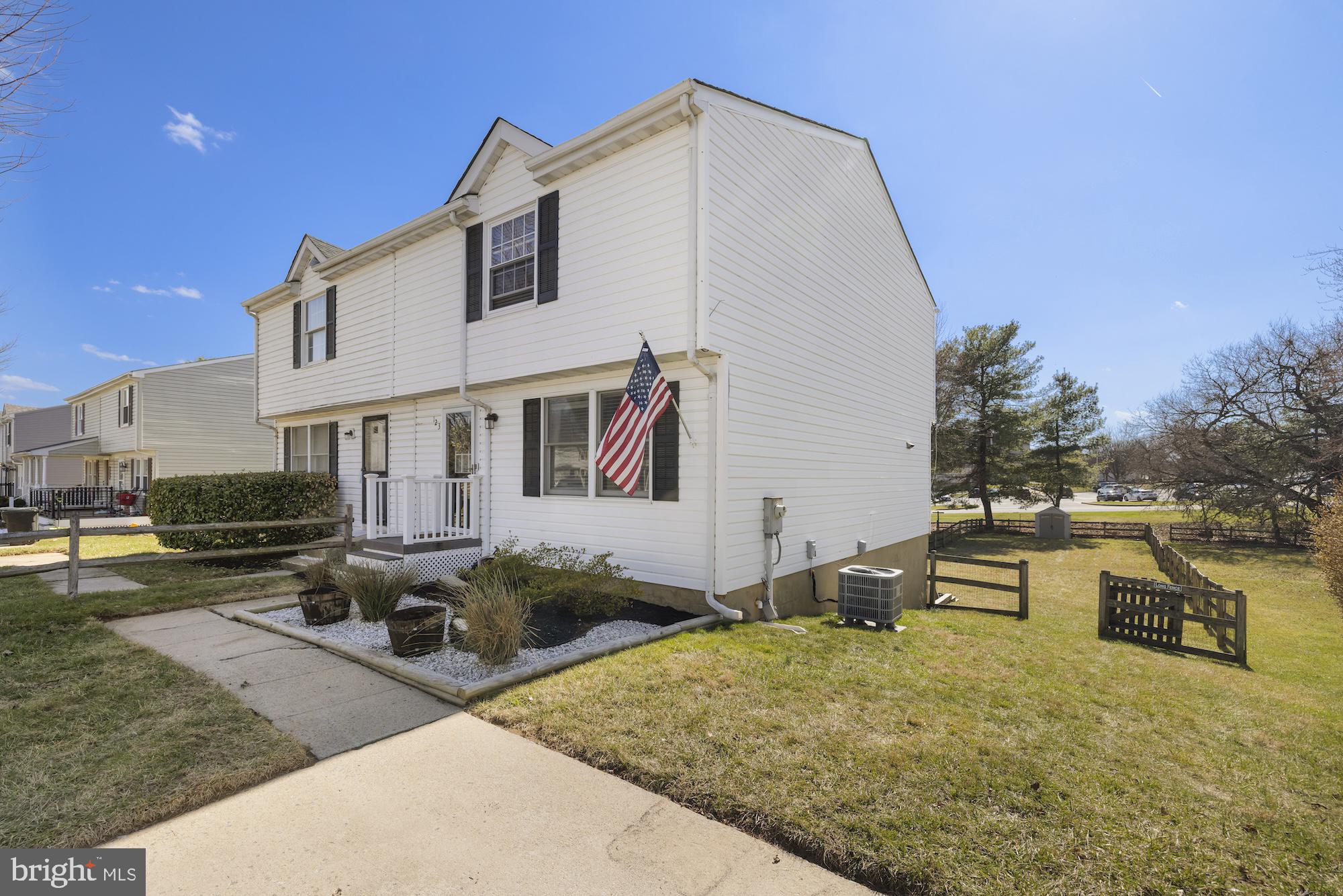 WASHINGTON SQUARE - Residential
