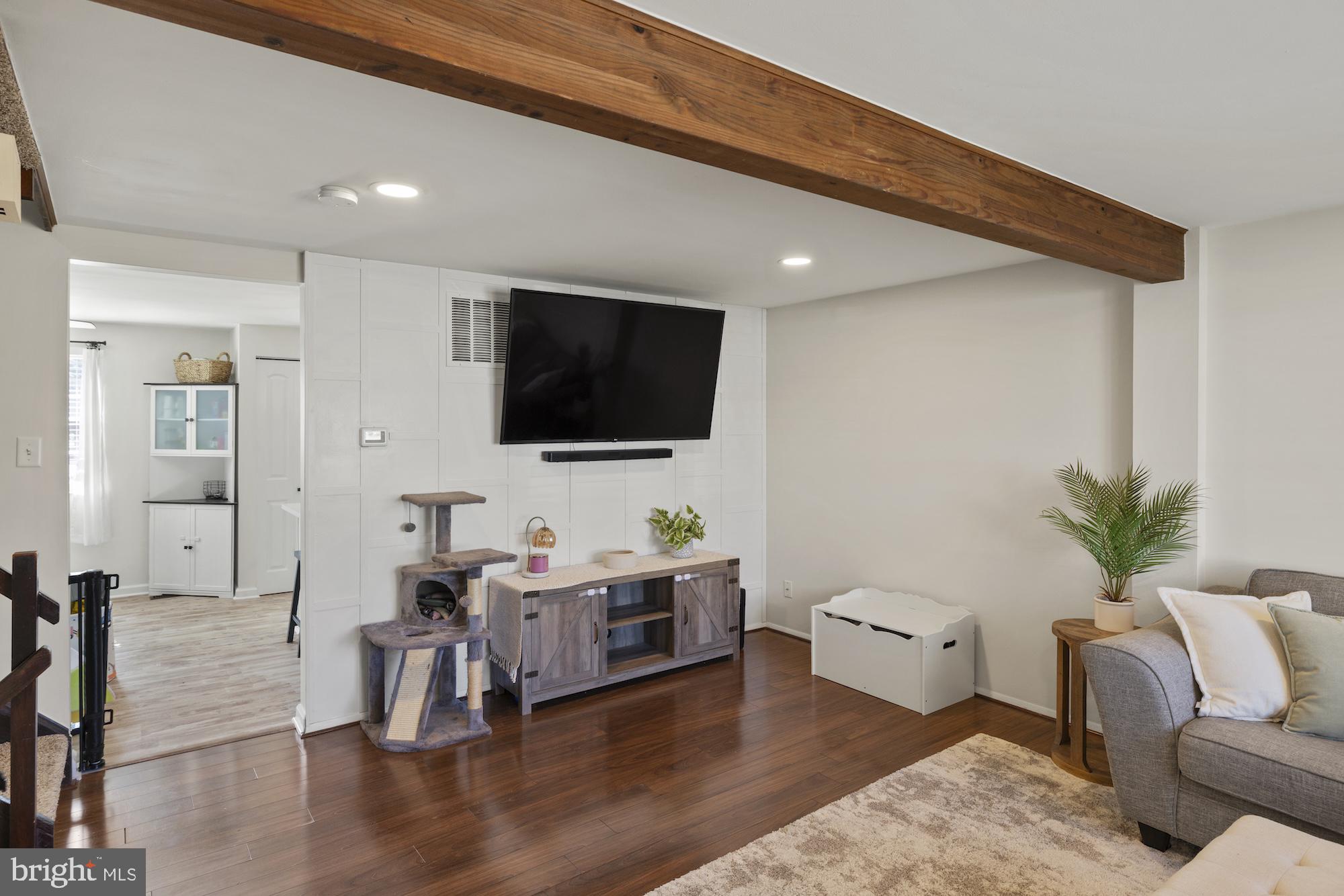 WASHINGTON SQUARE - Residential