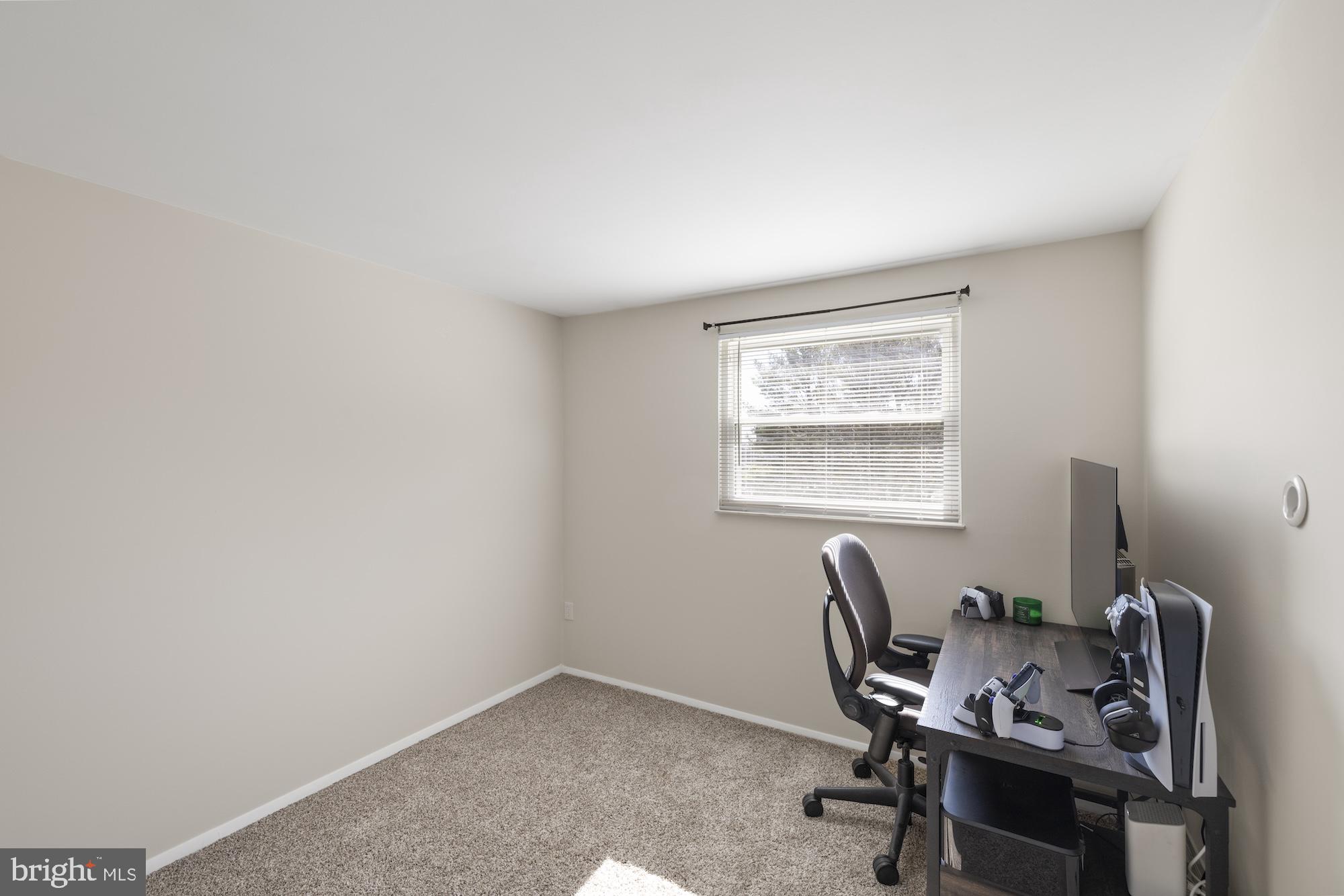 WASHINGTON SQUARE - Residential