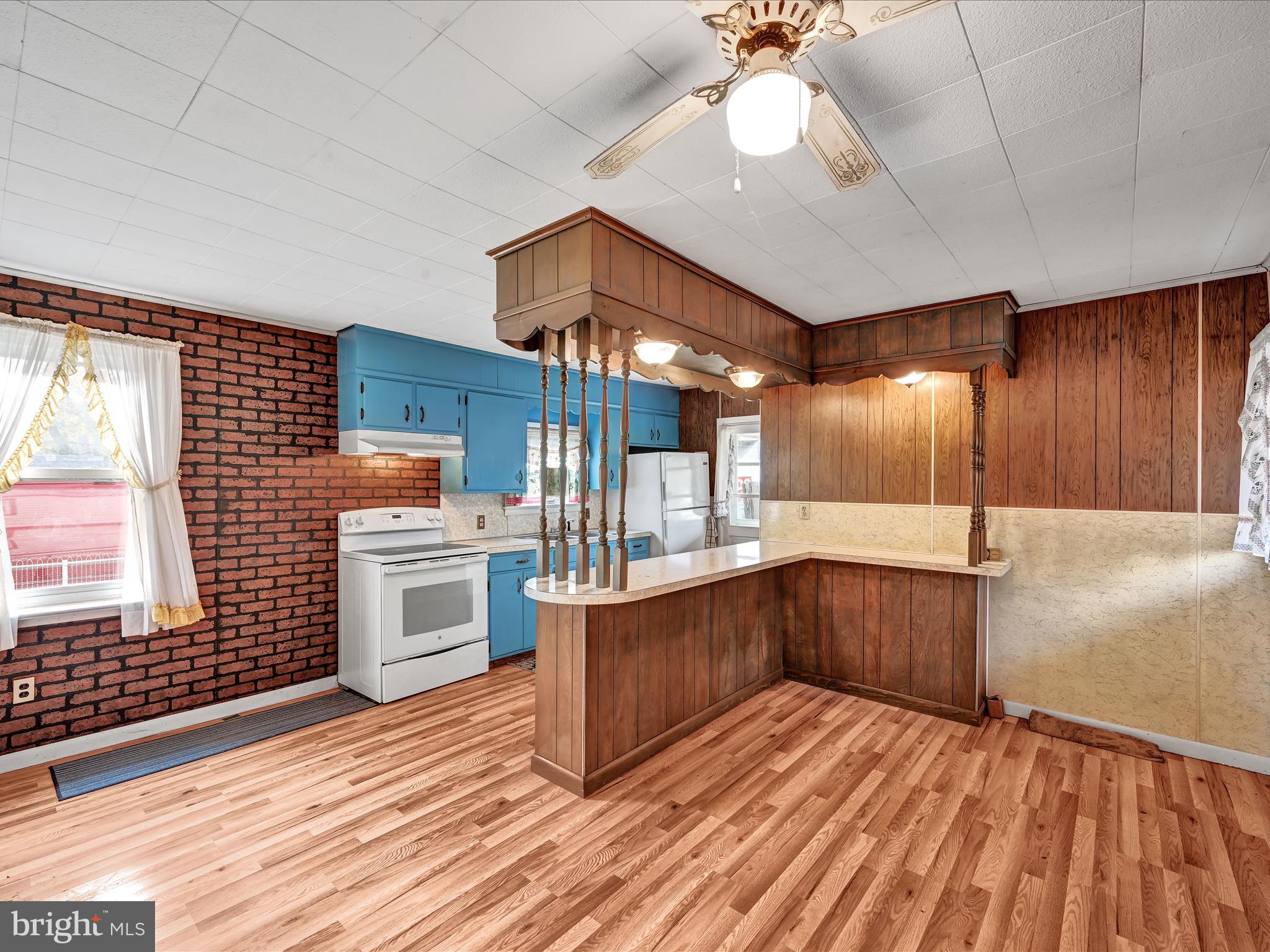 MANHEIM - Residential