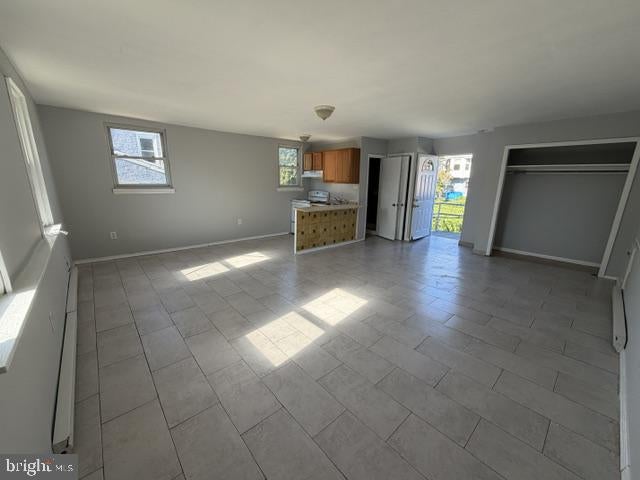 1217 ARROTT STREET 6