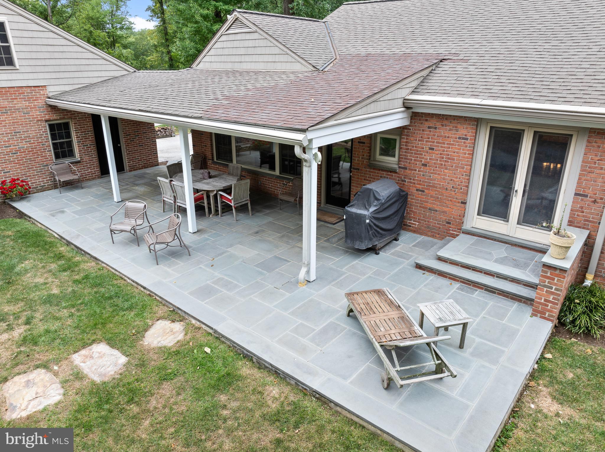 BUTTONWOOD FARMS - Residential