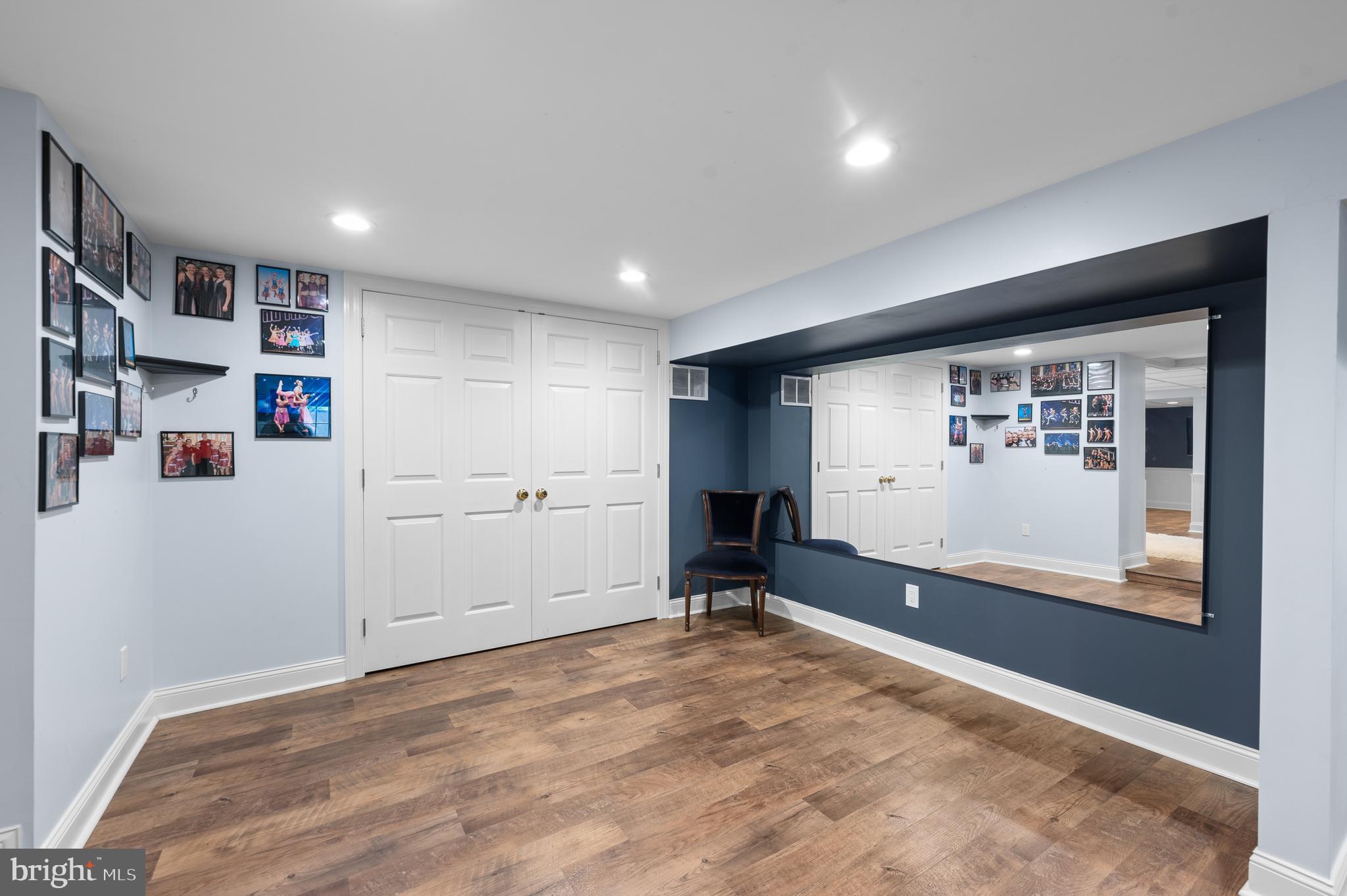 BUTTONWOOD FARMS - Residential