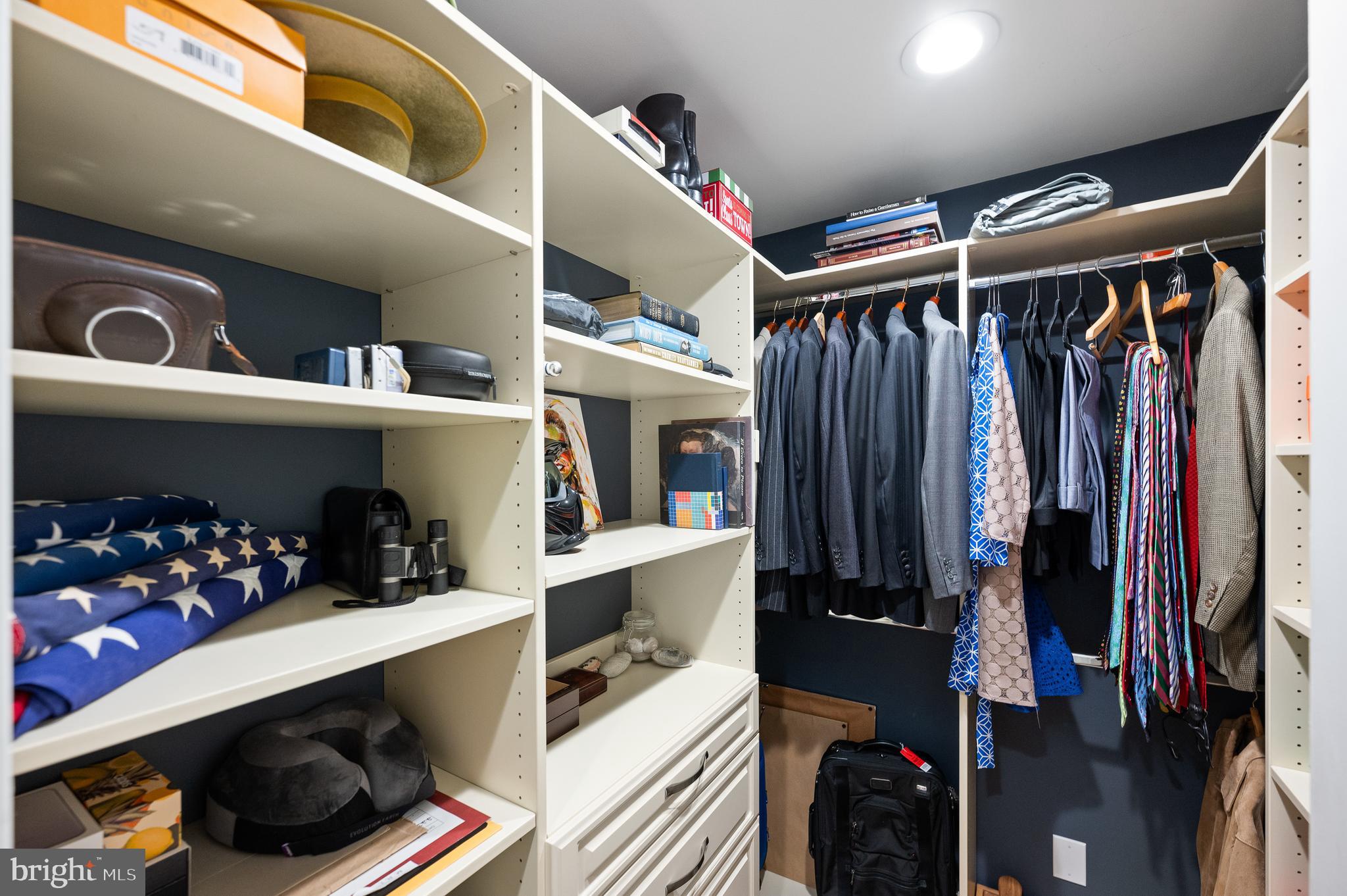 BUTTONWOOD FARMS - Residential