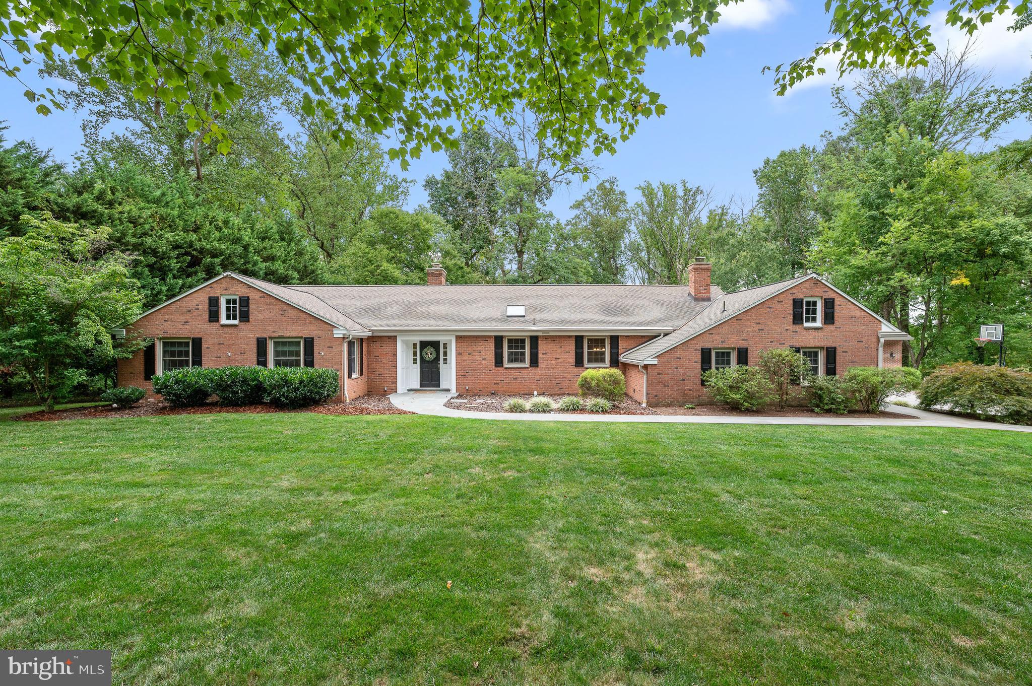 BUTTONWOOD FARMS - Residential