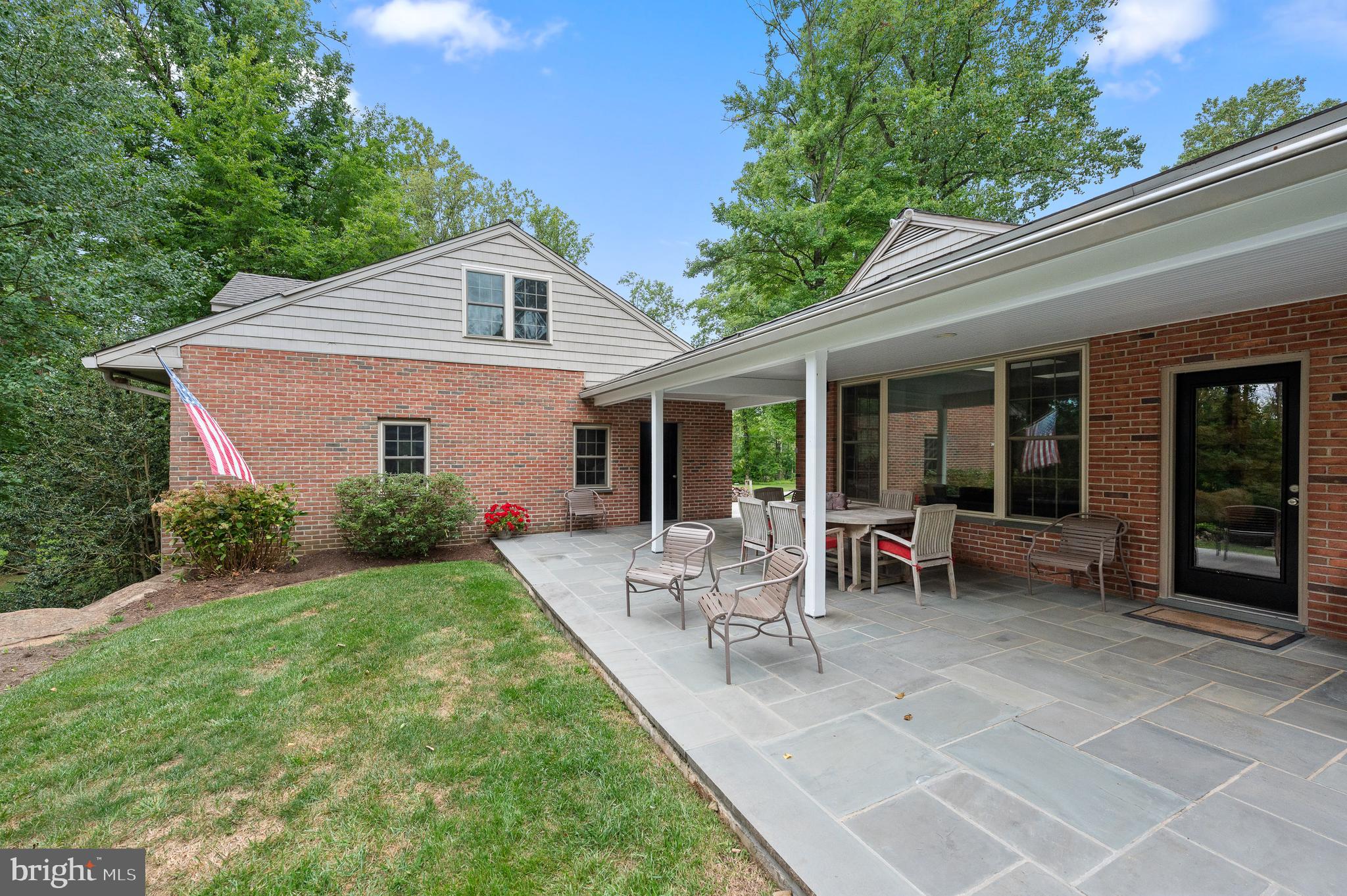 BUTTONWOOD FARMS - Residential