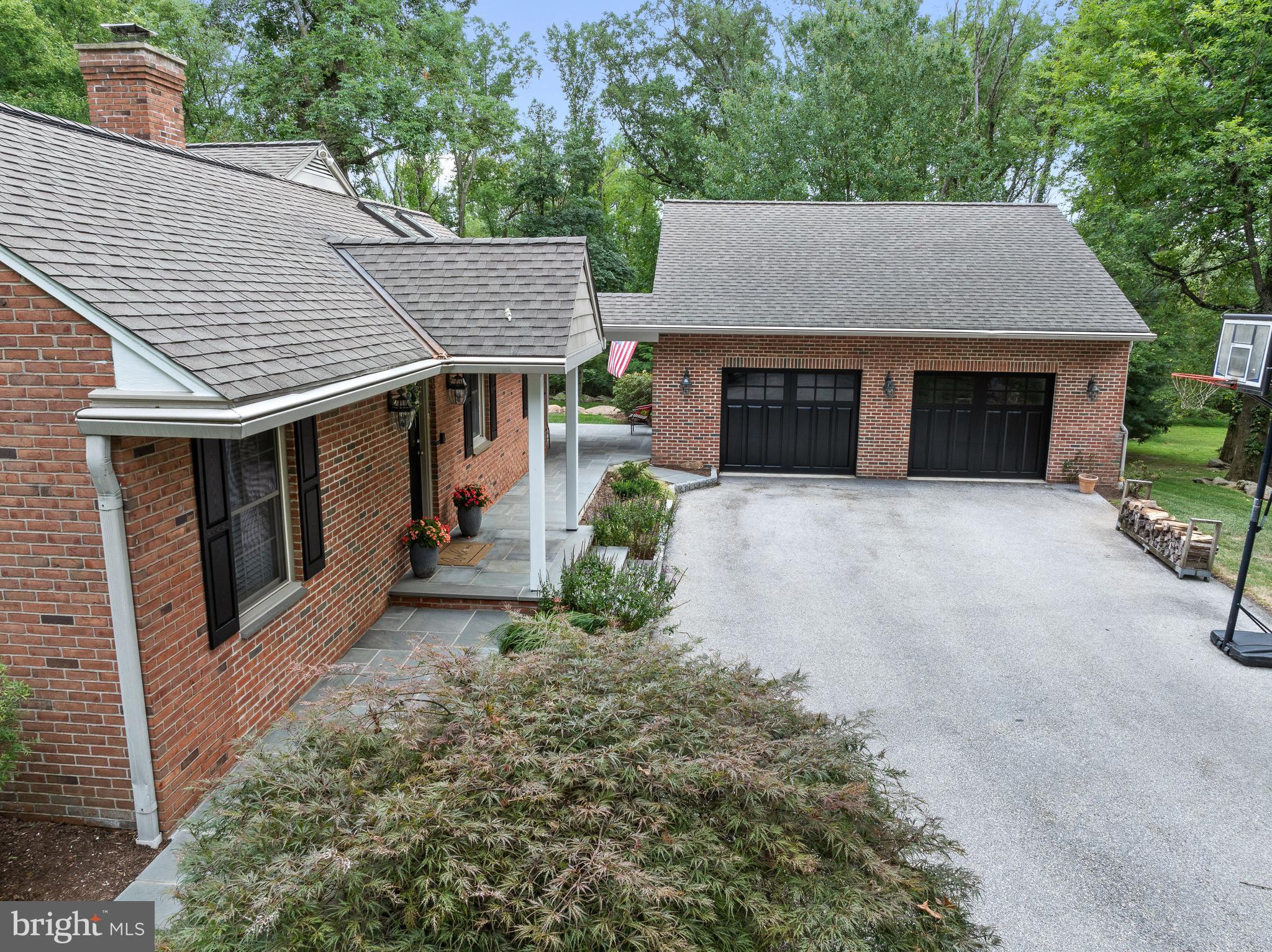 BUTTONWOOD FARMS - Residential