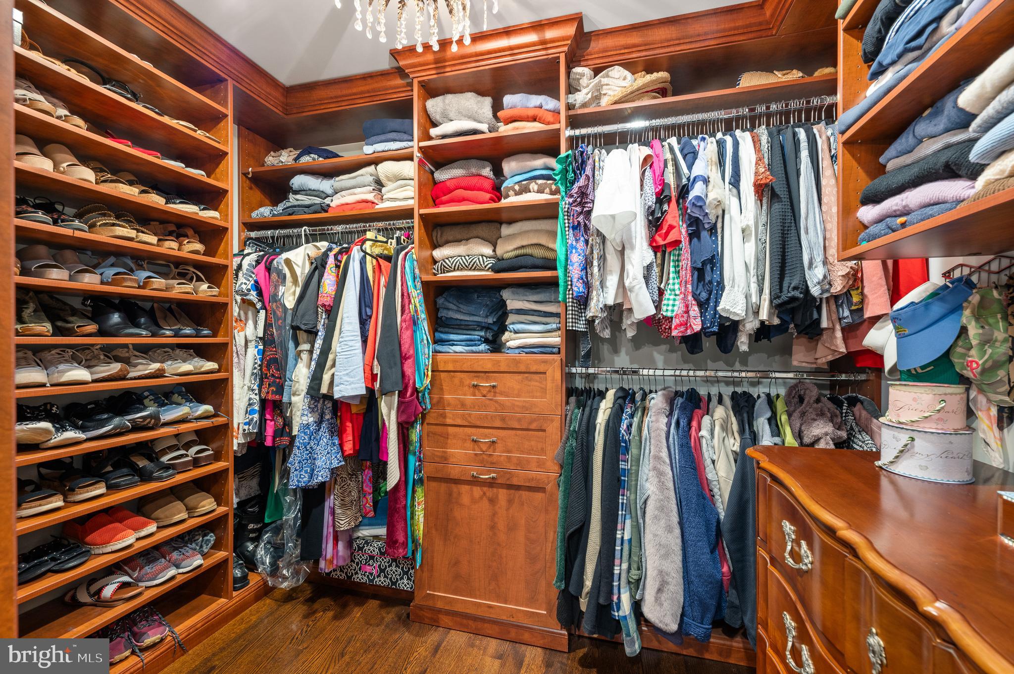 BUTTONWOOD FARMS - Residential