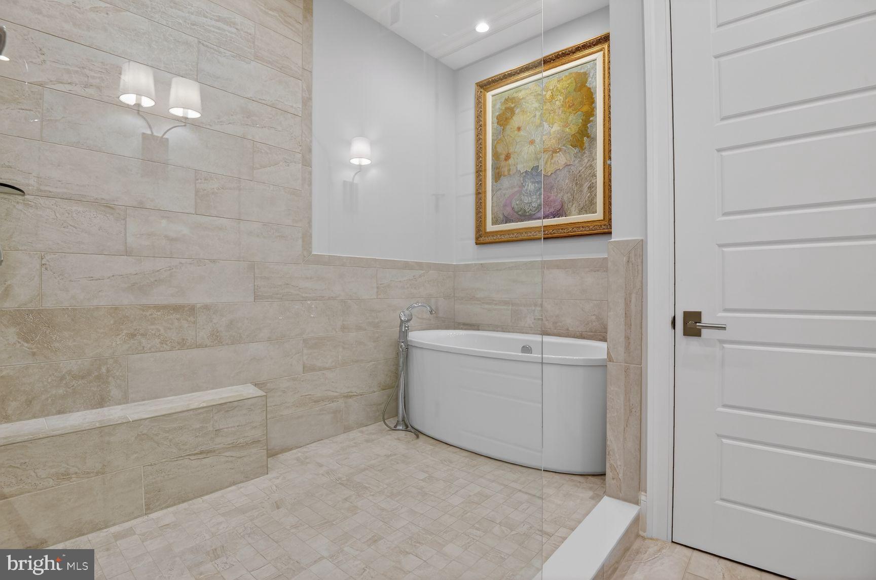 ONE LOUDOUN - Residential
