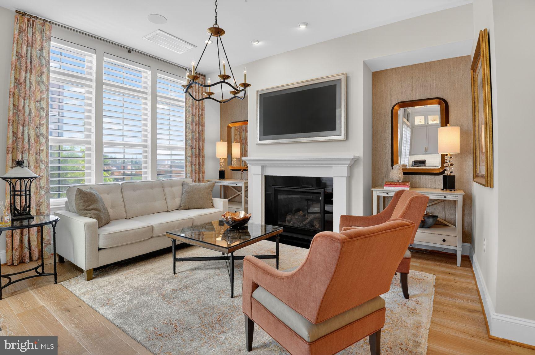 ONE LOUDOUN - Residential