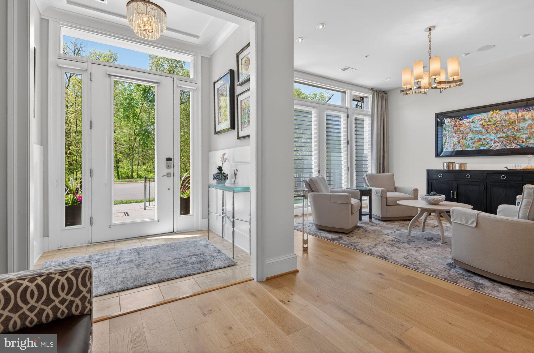 ONE LOUDOUN - Residential