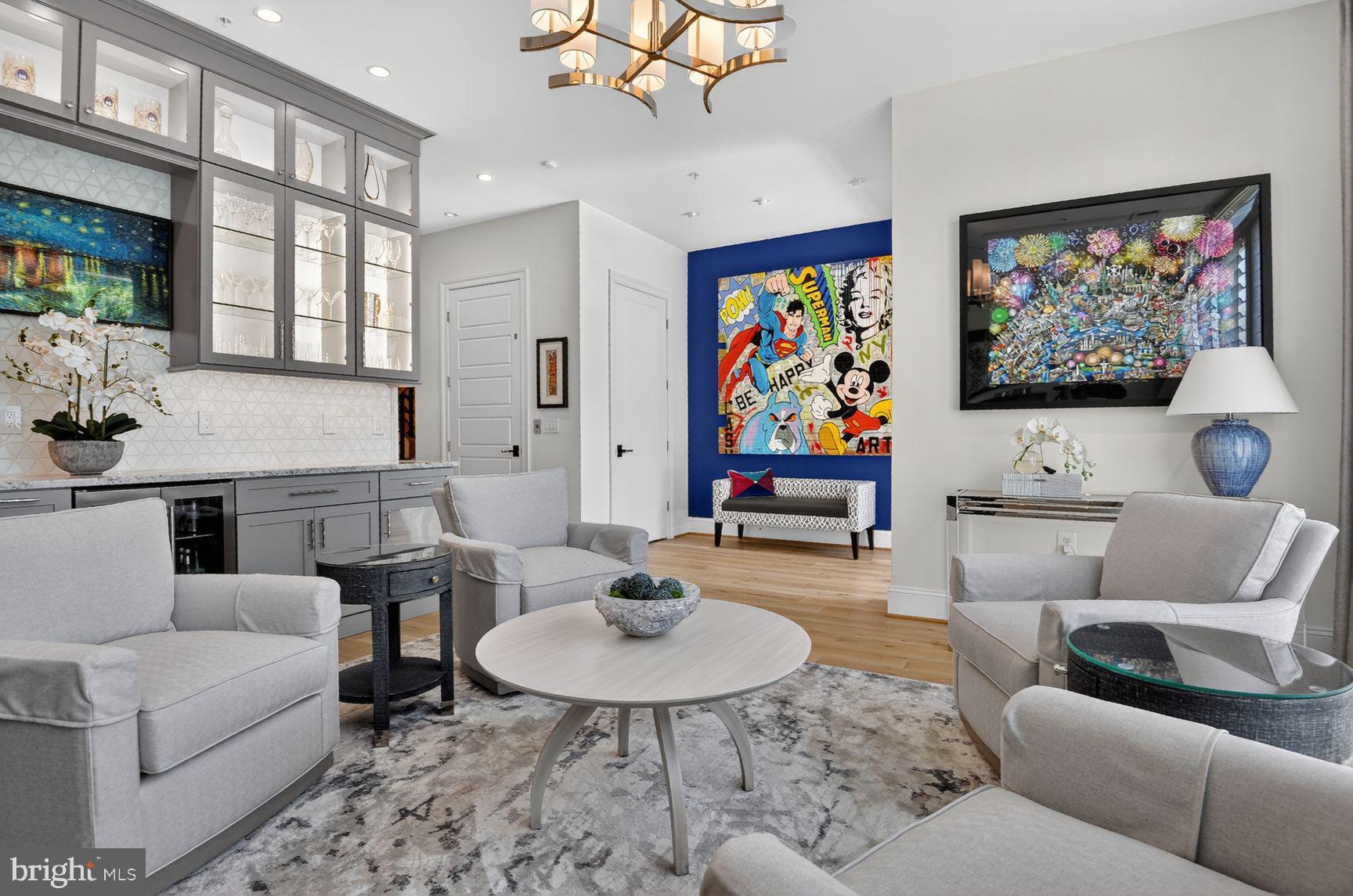 ONE LOUDOUN - Residential