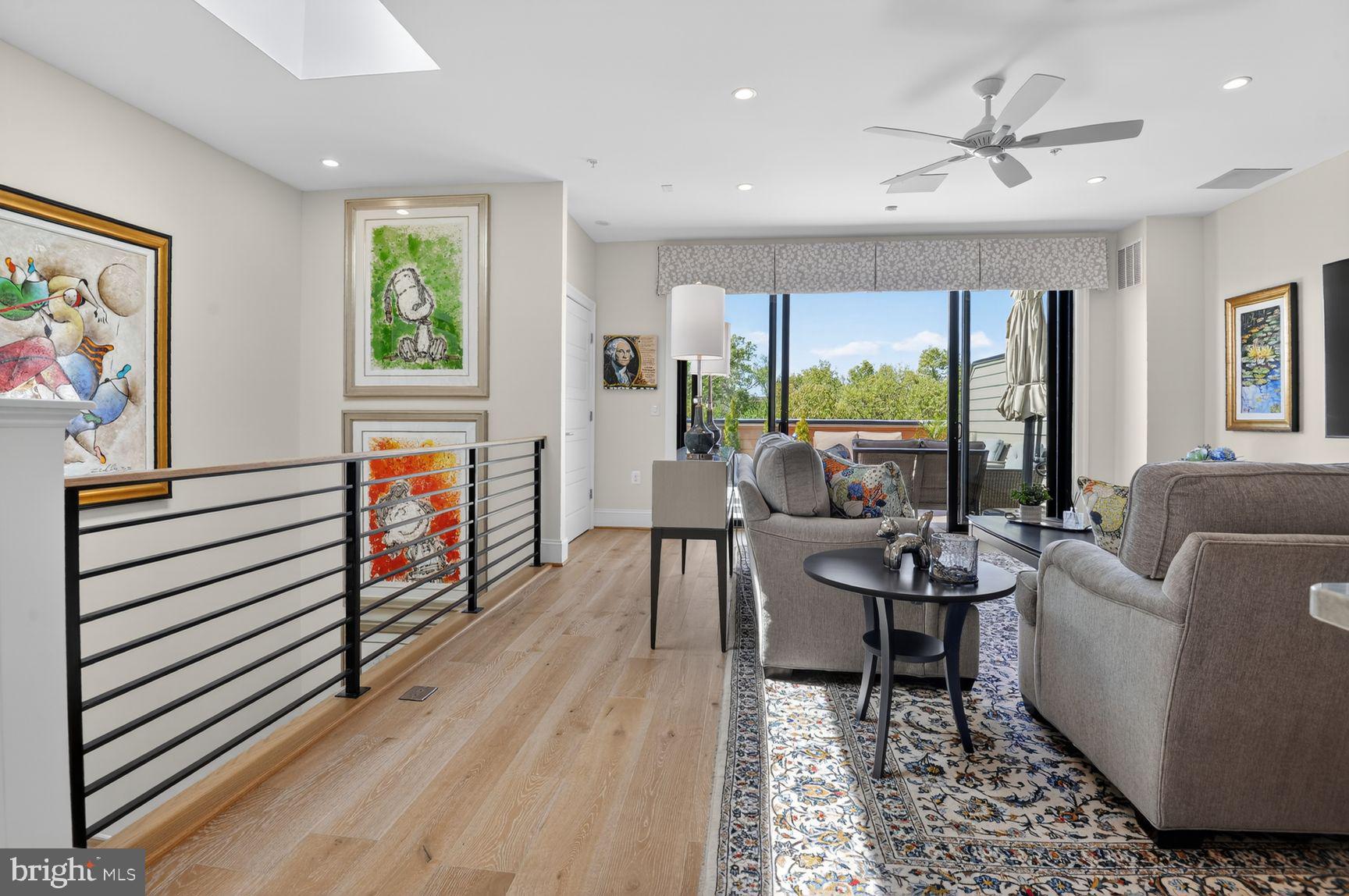 ONE LOUDOUN - Residential