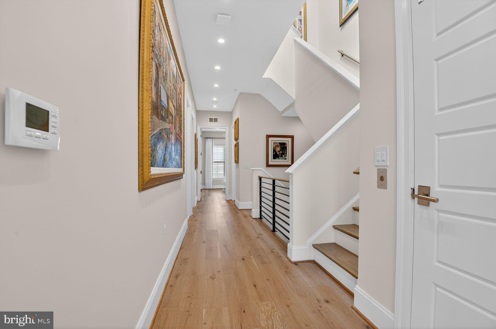 ONE LOUDOUN - Residential