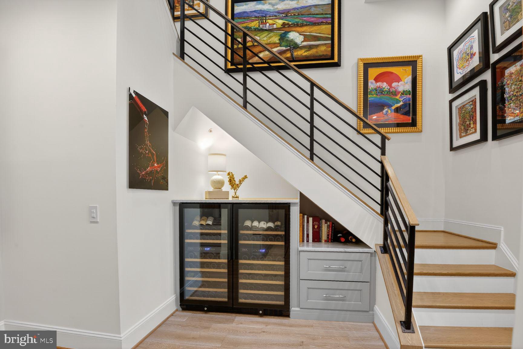 ONE LOUDOUN - Residential
