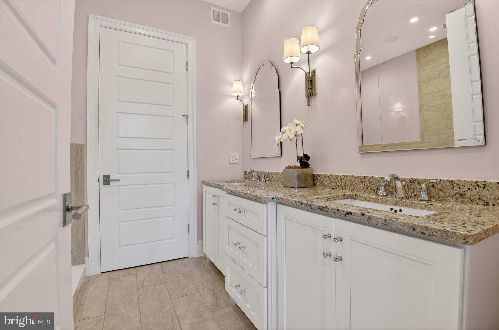 ONE LOUDOUN - Residential
