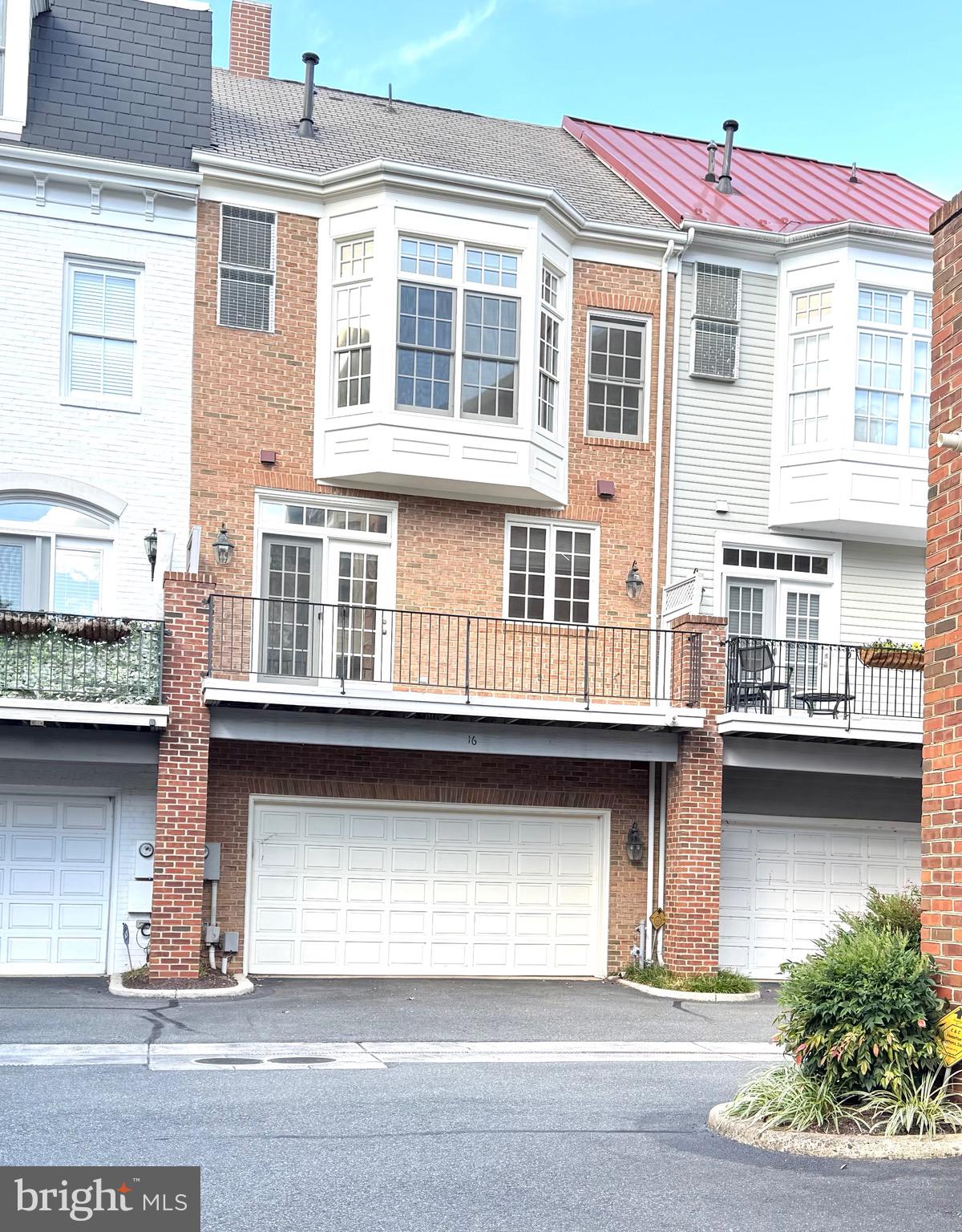 FORDS LANDING - Residential Lease