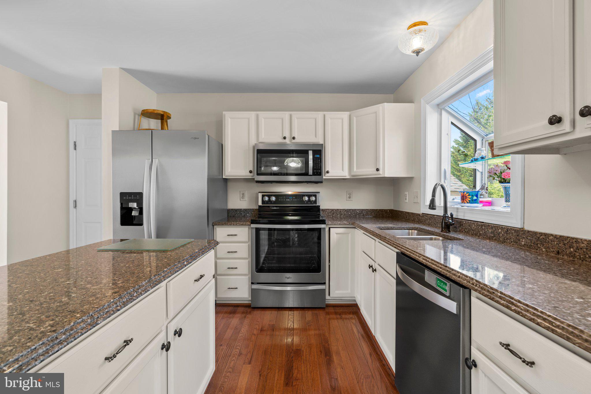 MONTGOMERY MEADOWS - Residential